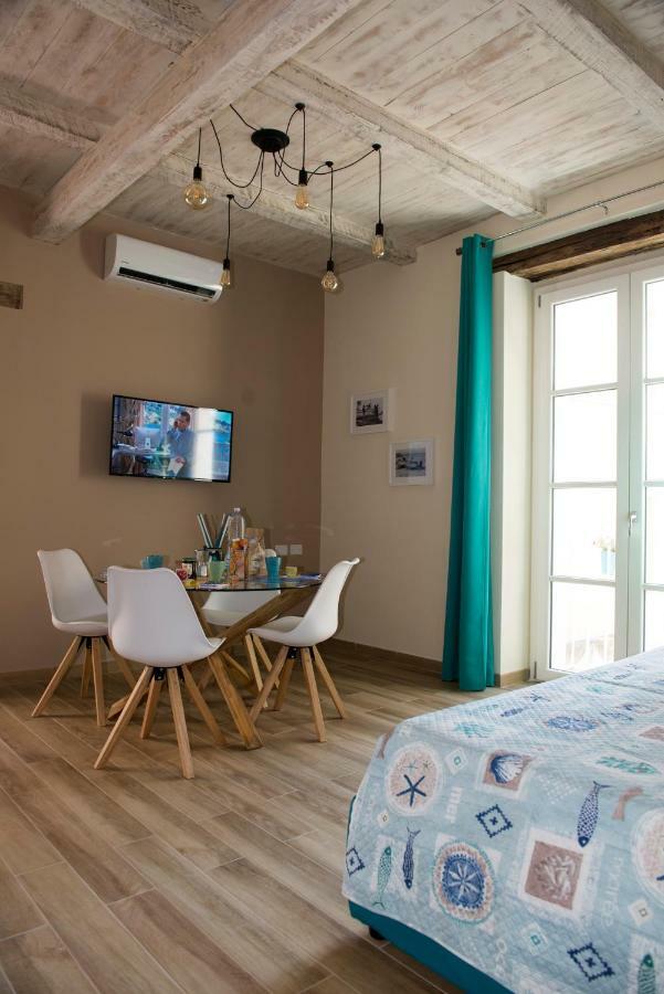 Residenza Maria Antonietta - 50 Metri Dal Mare Hotel Pizzo  Luaran gambar